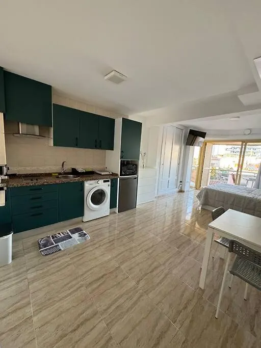 Nogalera Center Apartment With A Stunning Terrace Τορρεμολίνος Ισπανία